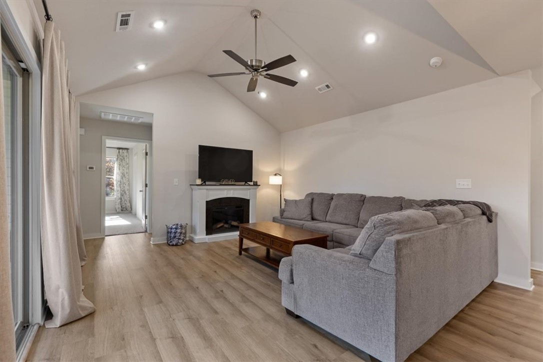 Sidlaw Hills Bvv - Residential