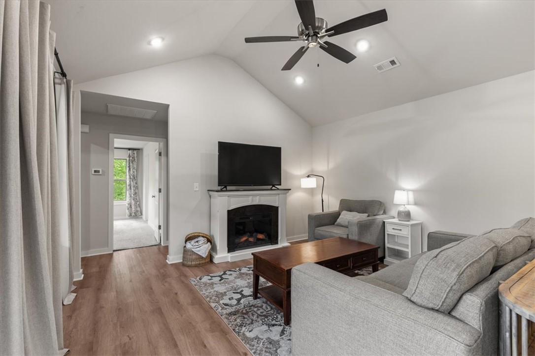 Sidlaw Hills Bvv - Residential