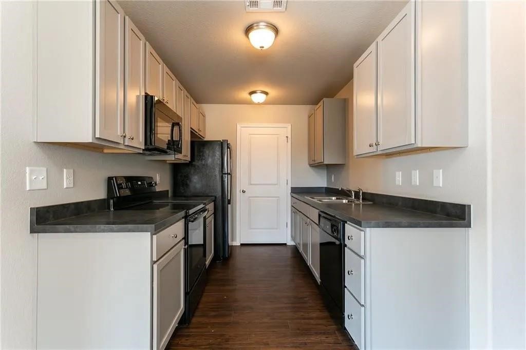 L M Proctors Add Siloam Spgs - Residential Lease
