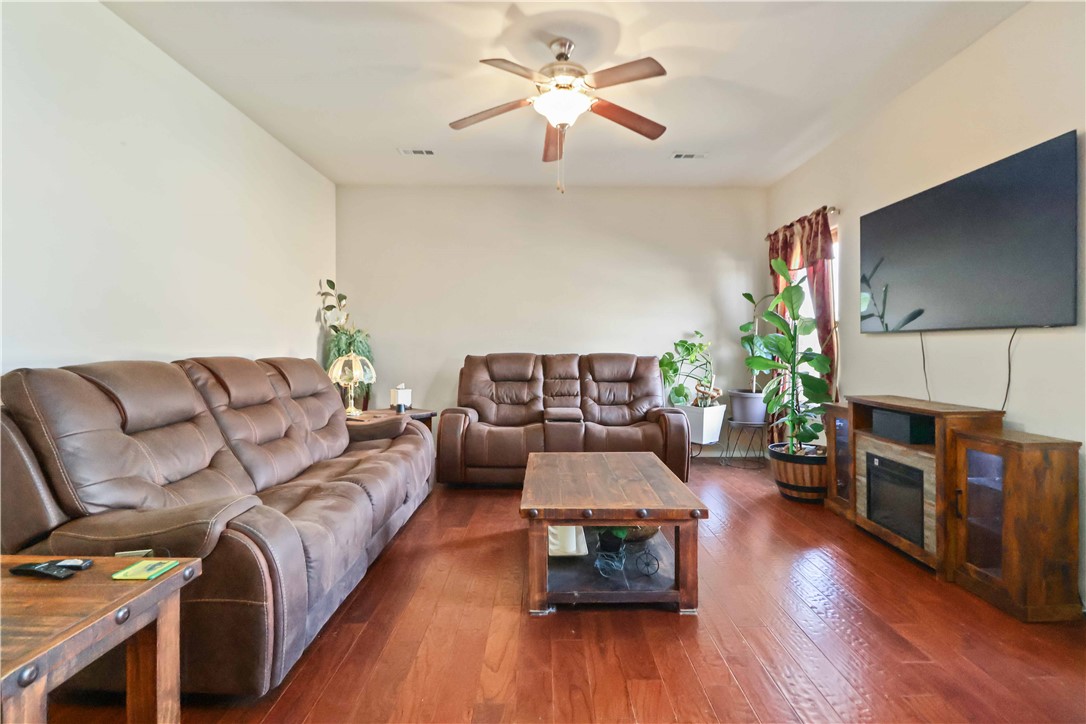 Edinburgh Manor - Residential