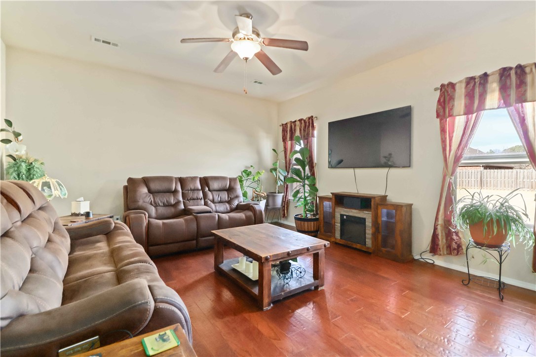 Edinburgh Manor - Residential