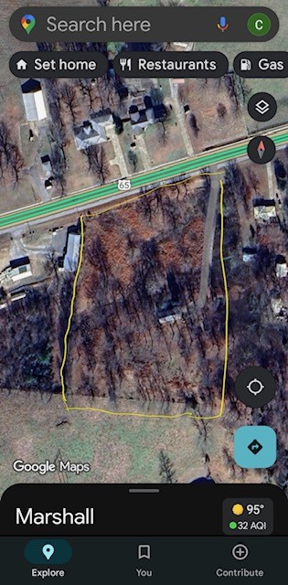 Main image without alt text