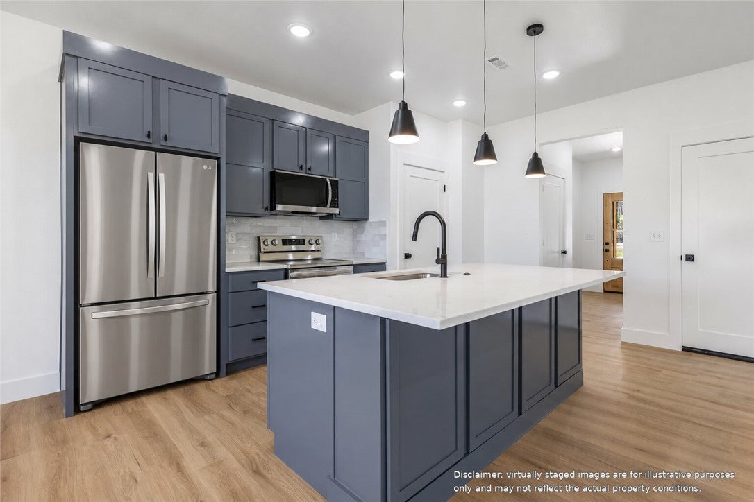 289 Kinross Drive
