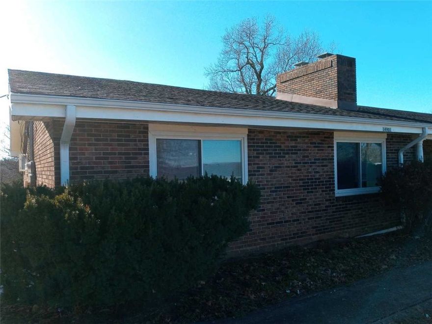 2 bed 2 bath four-plex minutes from the lake! Large backyard. Solid surface floors throughout, gas range, microwave, dishwasher, refrigerator and onsite coin laundry. Quick access to Highway 12, minutes from Prairie Creek Park and Marina, and 10 minutes to downtown Rogers. **Additional $180/mo for Water, Electric, & Gas + $20/mo lawn care. Fireplace is decorative only. $250 pet fee/pet and $25 monthly pet rent.**