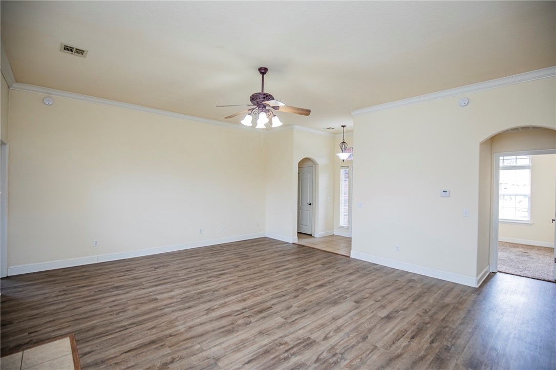 Dodwood - Residential Lease