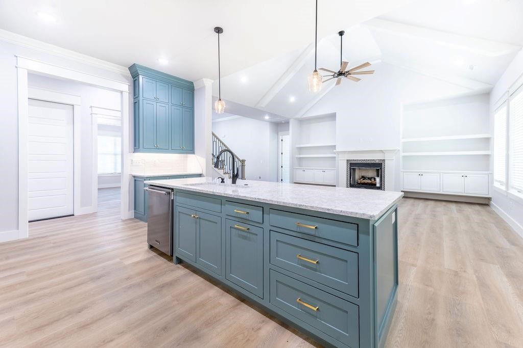 Camelot Sub Elm Spgs - Residential Lease