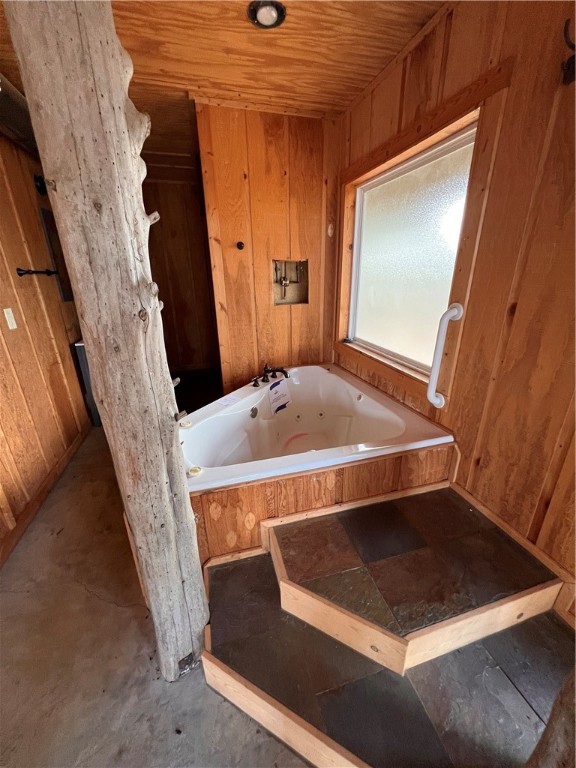 Piney Bay Village - Residential