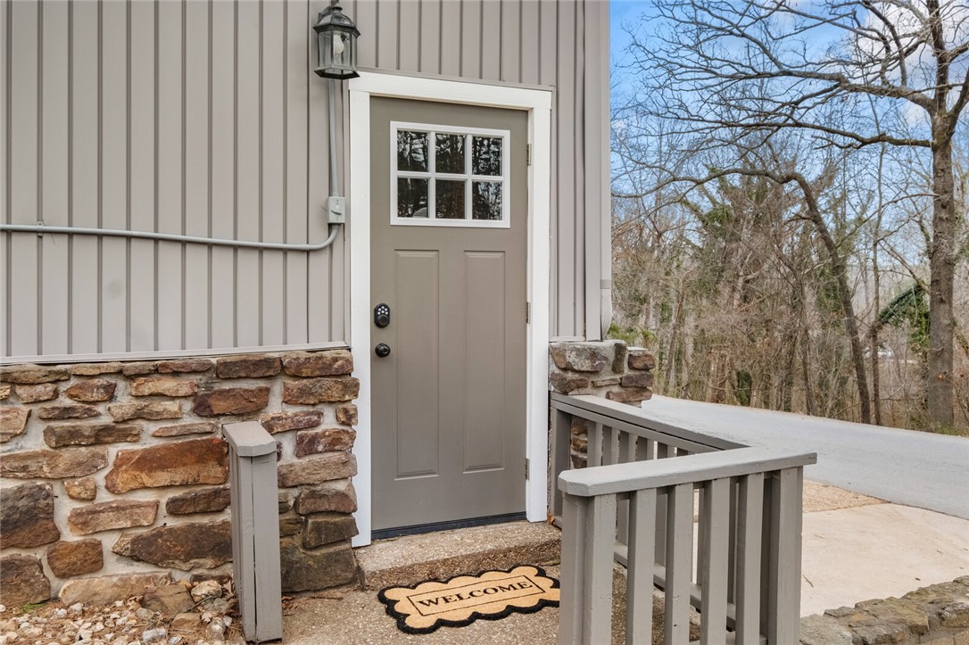 Townhouse Tct 3 A/K/A Drake Court Bvv - Residential Lease
