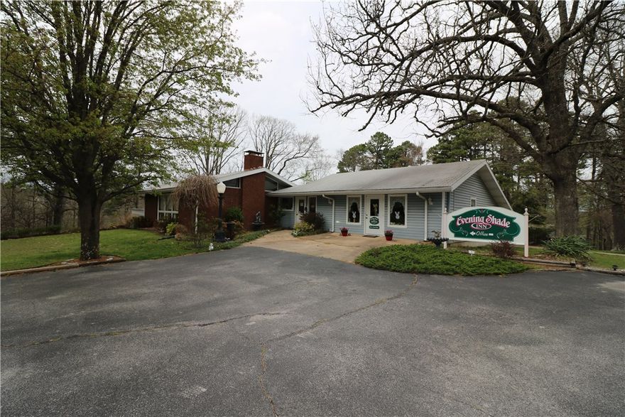 This is not your ordinary B&B...this B&B has been in business for almost 30 years! It comes with 8 rentable unites all fitted with jacuzzi tubs & walk-in showers. 5 units have cozy fireplaces and all rooms will convey with furniture. There is an entirely separate living quarters/office/kitchen for owners or manager to live in on sight. Well maintained its whole life, this beautiful setting makes a great place to host weddings and small events as well as being an ideal location for honeymooners! Come take a look for yourself, you won't be disappointed!