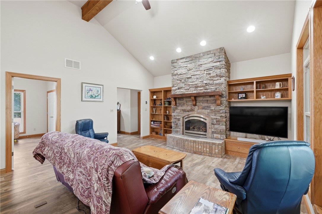 Unit 5 Holiday Island - Residential