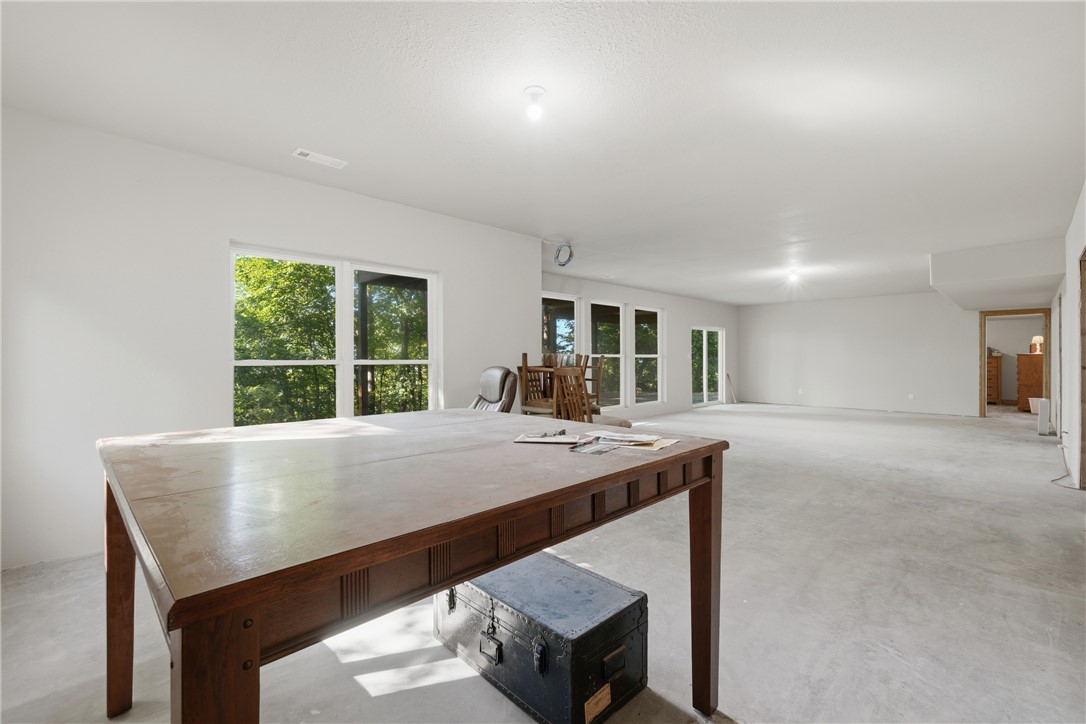 Unit 5 Holiday Island - Residential