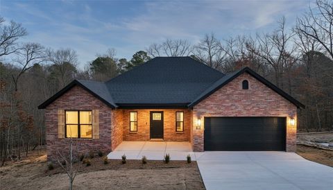 Photo of 16 Burwell Drive, Bella Vista, AR 72714 (MLS # 1324659)