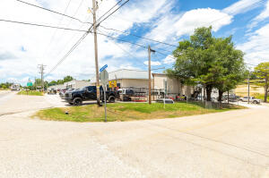 Gooch - Commercial Sale