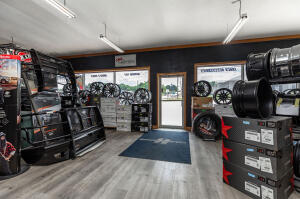 Gooch - Commercial Sale