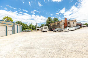 Gooch - Commercial Sale