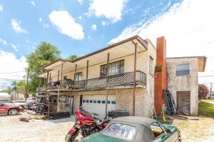 Gooch - Commercial Sale