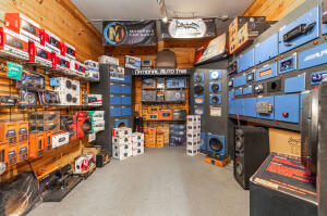 Gooch - Commercial Sale