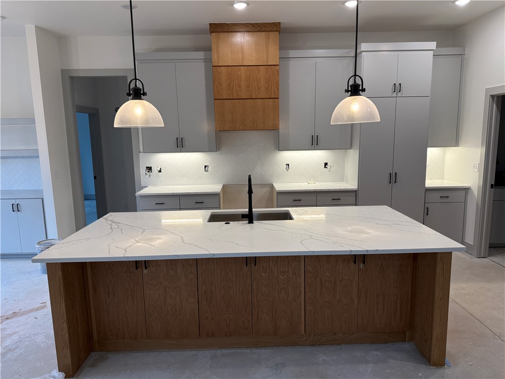 Dillow Sub Bvv - Residential