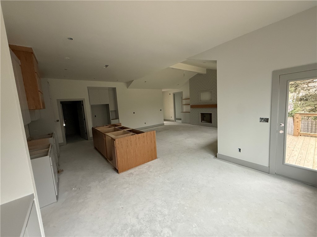 Dillow Sub Bvv - Residential