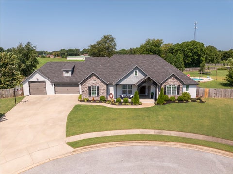 Photo of 509 Waterfalls Court, Farmington, AR 72730 (MLS # 1356596)