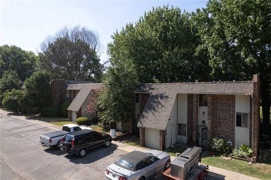 Willow Lake Condos - Residential Income