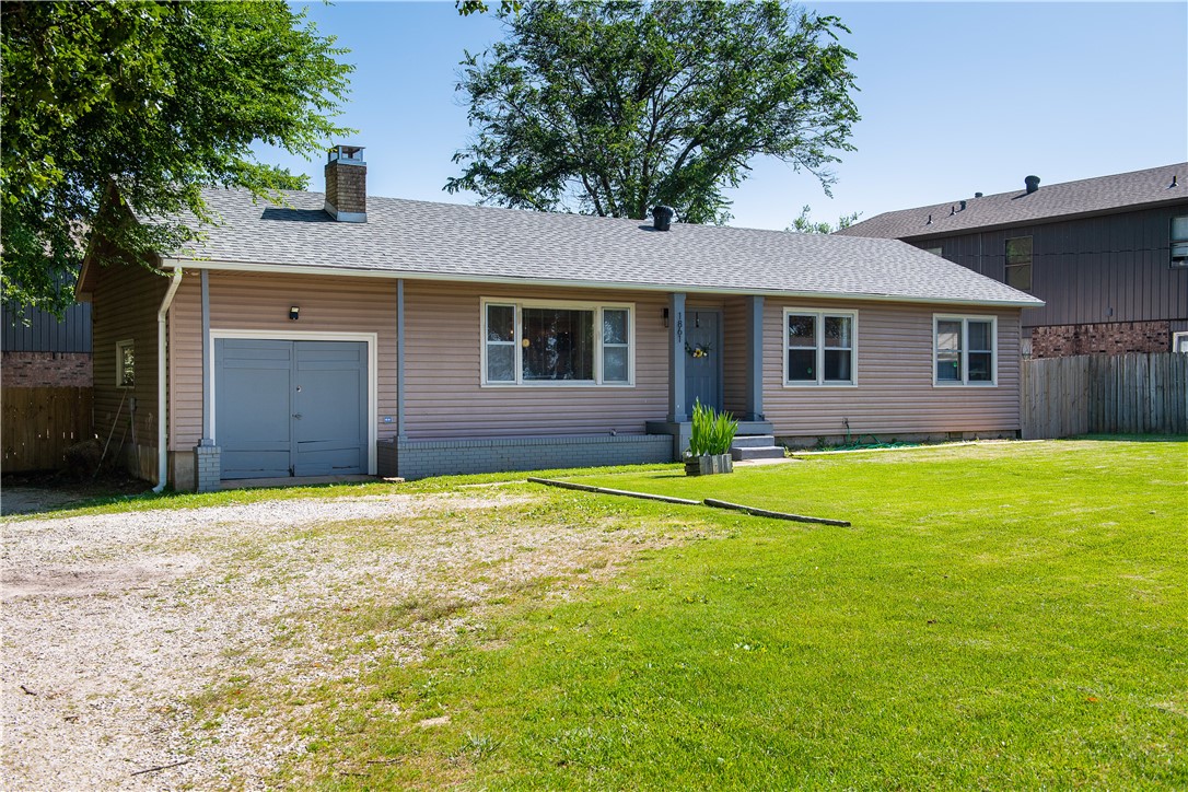 University Acres Sub - Residential Lease