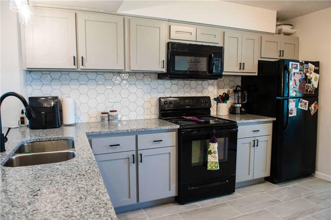 University Acres Sub - Residential Lease