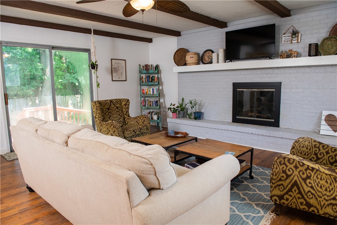 University Acres Sub - Residential Lease