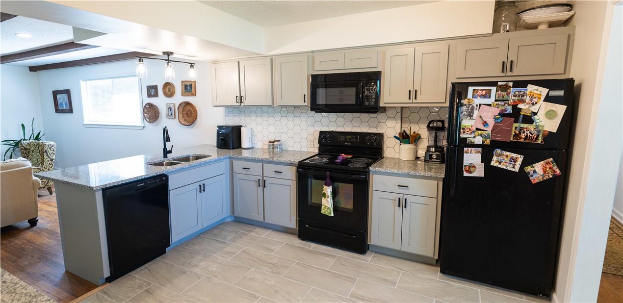 University Acres Sub - Residential Lease