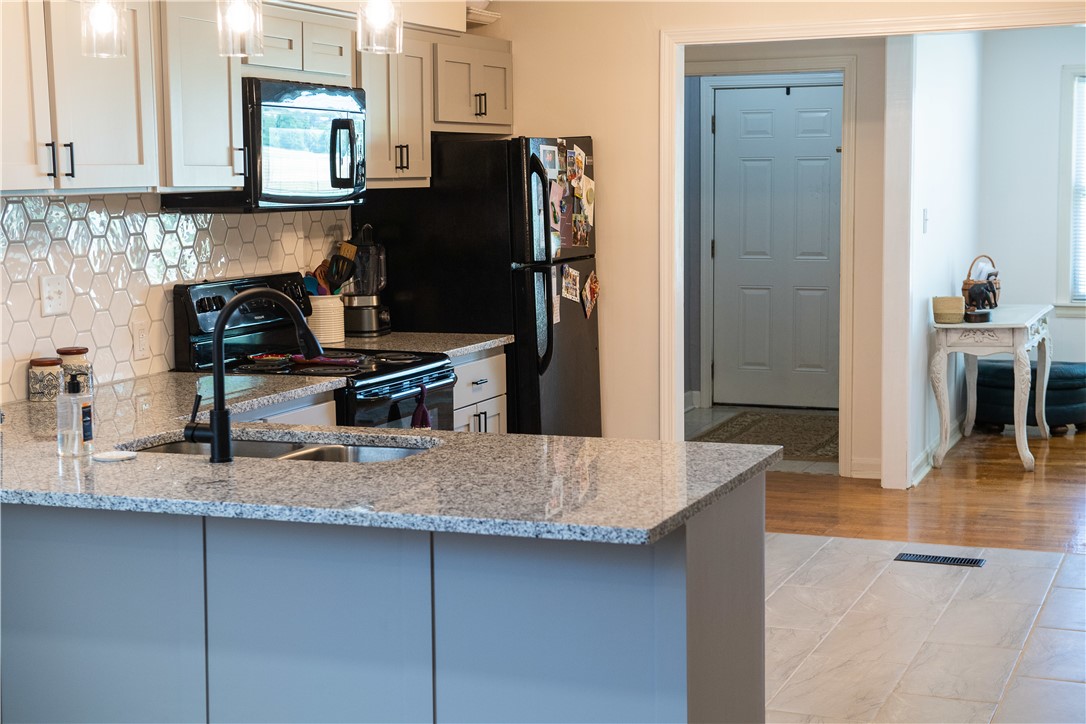 University Acres Sub - Residential Lease