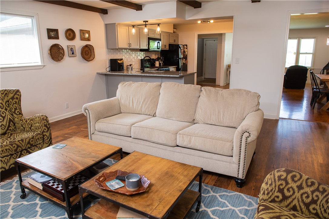 University Acres Sub - Residential Lease