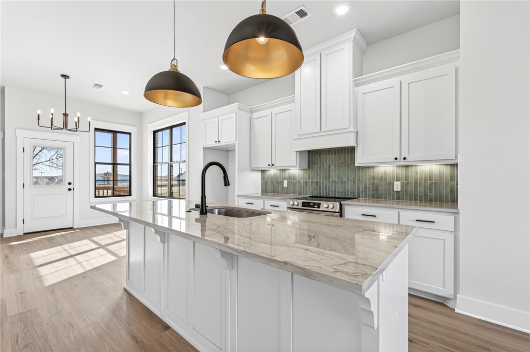 Wells Lake Cottages At Chaffee Crossing - Residential