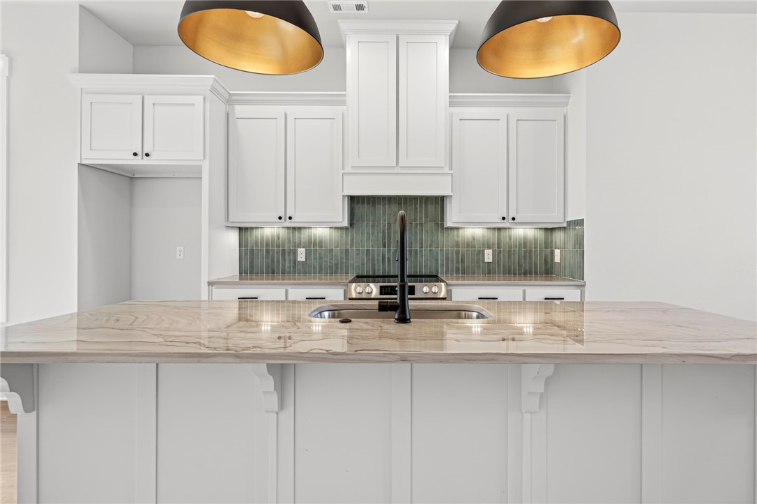 Wells Lake Cottages At Chaffee Crossing - Residential