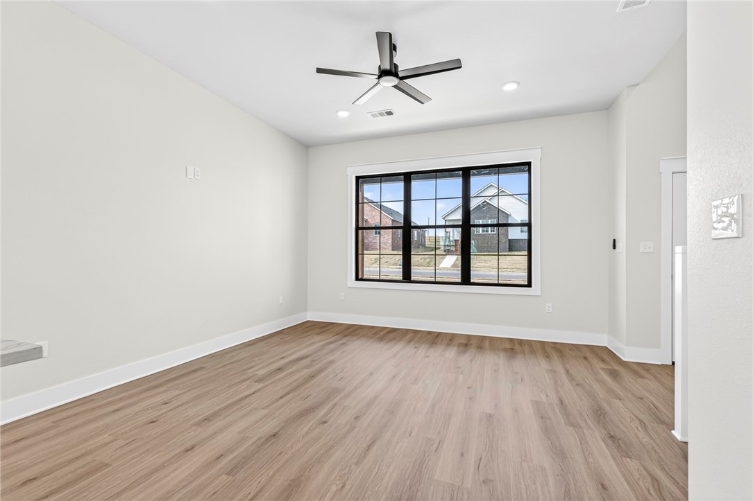 Wells Lake Cottages At Chaffee Crossing - Residential