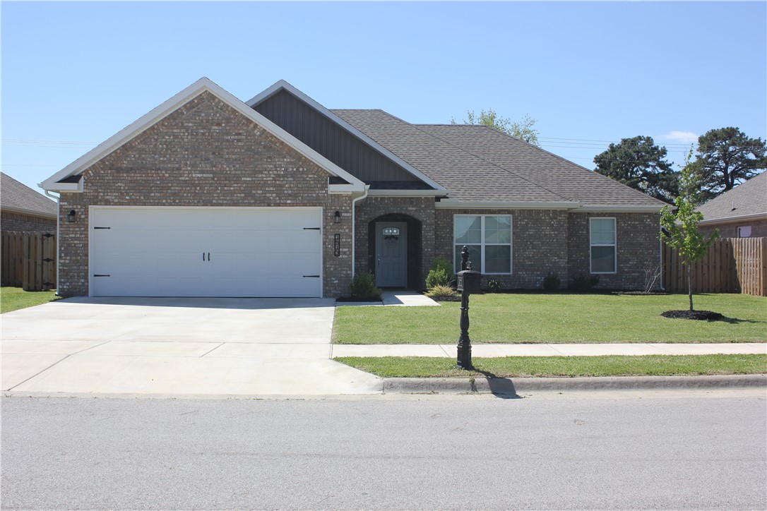 There are lots of extras in this beautiful 4 bedroom home! This homes features an open floor plan, upgraded trim package, 3 cm granite counters, built-in cubbies, walk in closets, soaking tub and covered porch. The popular wood look vinyl flooring is throughout the home except wet areas that have tile. Hazelton Heights is conveniently located to the top rated Pea Ridge Schools. Neighborhood amenities include playground, pond, ball field and pavilion!