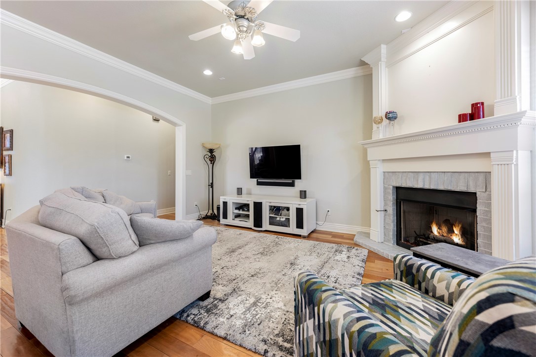 Peaks Ph Iii, The Rogers - Residential