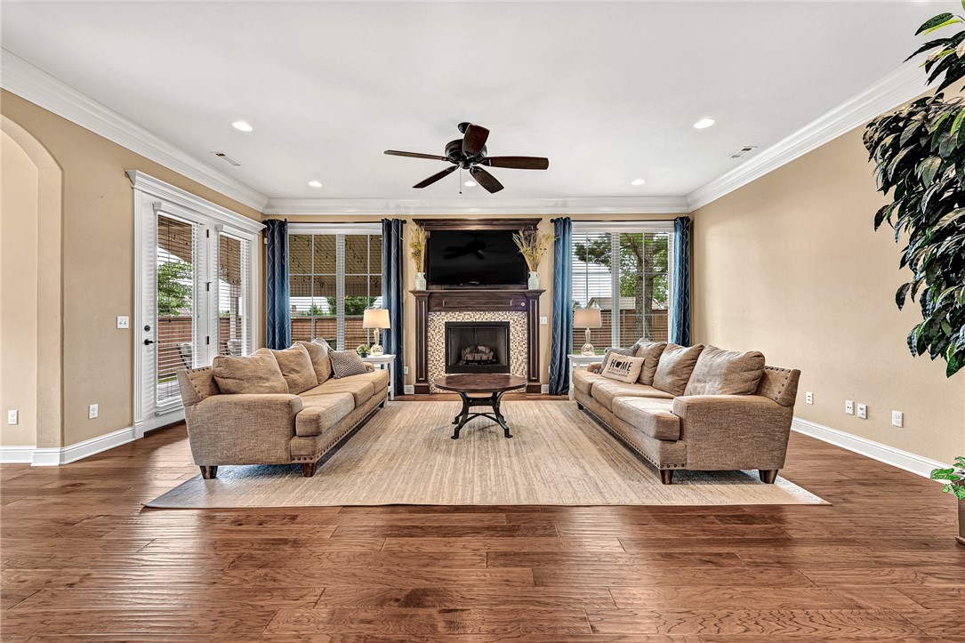Lochmoor Club Sub Bentonville - Residential