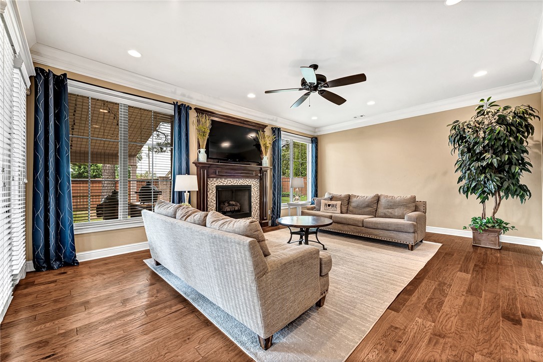 Lochmoor Club Sub Bentonville - Residential