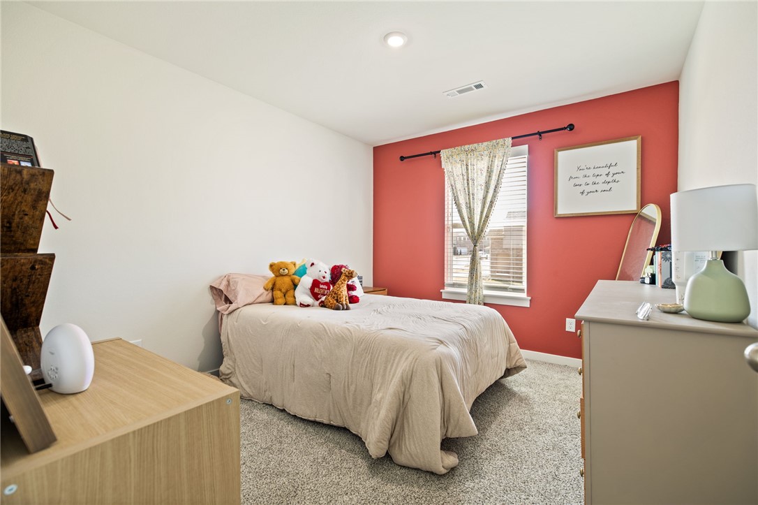 Habberton Ridge Ph 2 & 3 - Residential