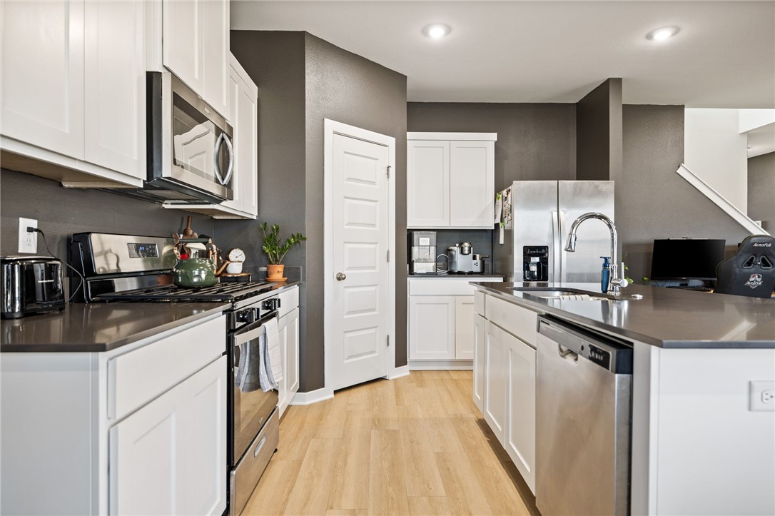 Habberton Ridge Ph 2 & 3 - Residential