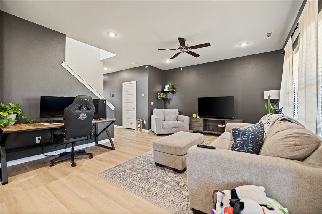 Habberton Ridge Ph 2 & 3 - Residential