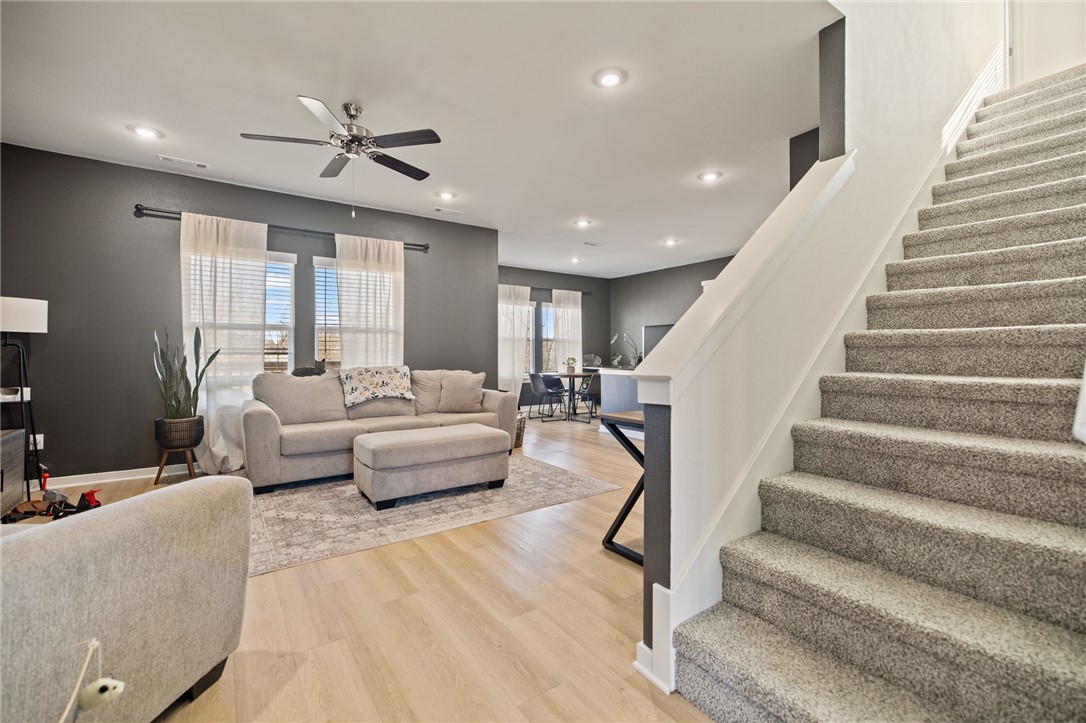 Habberton Ridge Ph 2 & 3 - Residential