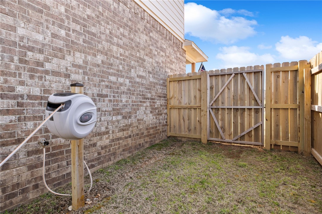 Habberton Ridge Ph 2 & 3 - Residential