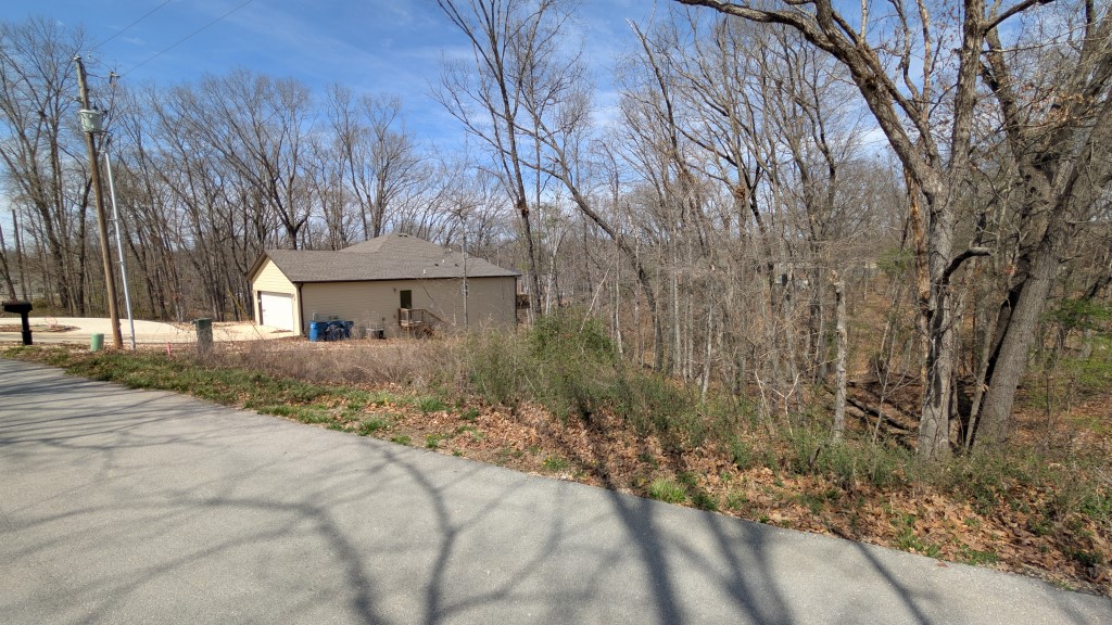 Brecknock Sub Bvv - Land