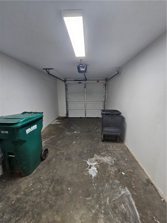 Patrick Place Ph I Rogers - Residential Lease