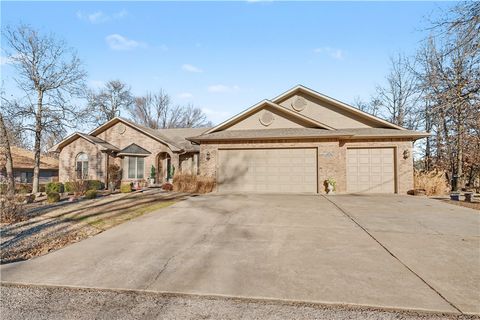 16 Monikie Drive Bella Vista AR 72715