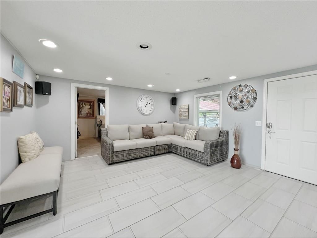 1-17-30 Springdale Outlots - Residential