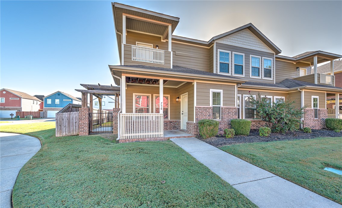 Discover an exceptional opportunity with this newly remodeled townhome, located right on the University of Arkansas bus route. This offering is a rare find because each unit is sold individually, making it an accessible and smart investment for both parents securing student housing and seasoned investors looking for prime rental assets. Designed with students in mind, this townhome features a layout with four spacious bedrooms and three full, modern bathrooms, providing comfortable shared living space. The fresh, contemporary updates mean this home is move-in readyāno costly renovations needed! You're just under 4 miles to the University of Arkansas campus, ensuring a quick commute. Plus, you'll be minutes from prime shopping districts, popular dining spots, and beautiful Fayetteville parks. Added community benefit includes easy access to the Fayetteville Boys and Girls Club. Secure your stake in the thriving Fayetteville real estate market today with this high-demand, high-potential property! Open Daily M-F 12-5pm