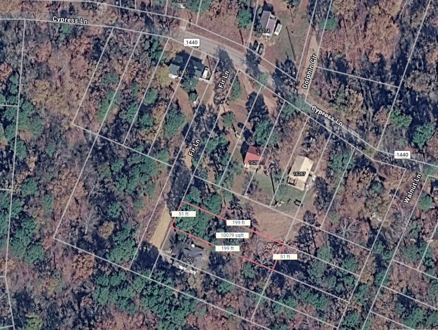 Very buildable lot in Beaver Shores Subdivision ready for your dream home. Utilities at street. On-site septic needed.