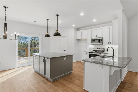 Photo of 98 Selkirk Drive, Bella Vista, AR 72715 (MLS # 1341064)